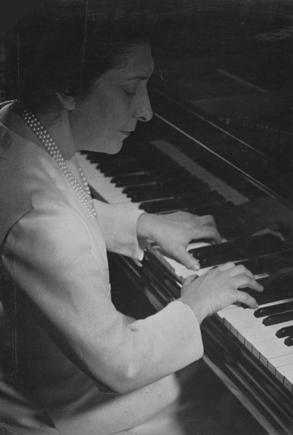 Félicia BLUMENTHAL, portrait publié sur la pochette de l'album Auditorium BX 207