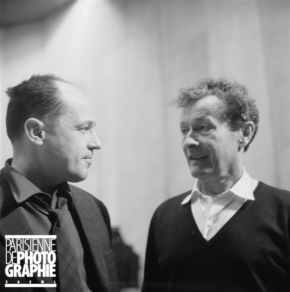 Pierre BOULEZ et Jean-Louis BARRAULT, répétition de l'«Histoire du soldat» d'Igor Stravinski au Domaine musical, France, novembre 1966, © Boris Lipnitzki / Studio Lipnitzki / Roger-Viollet, utilisation autorisée dans le cadre de l’illustration de sites internet personnels à vocation non commerciale. Technique: Négatif au gélatino-bromure d’argent - Format 6X6. Numéro d'image : 18784-1, Numéro d'inventaire : LIP-2049-008, cliquer pour voir l'original