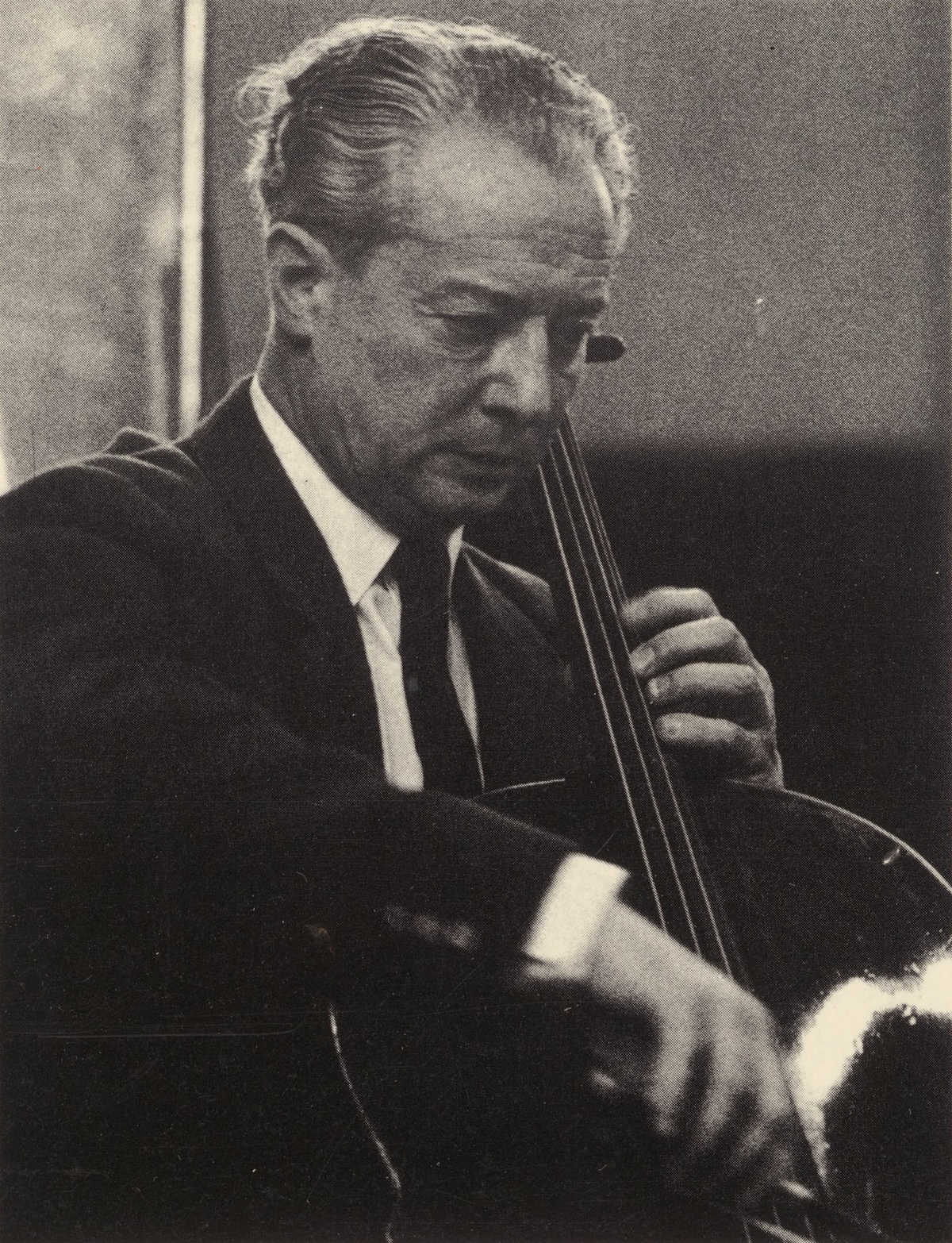 Pierre FOURNIER, un portrait fait par Max Jacoby publié -entre autres - au verso du disque Deutsche Grammophon SLPM 138 755