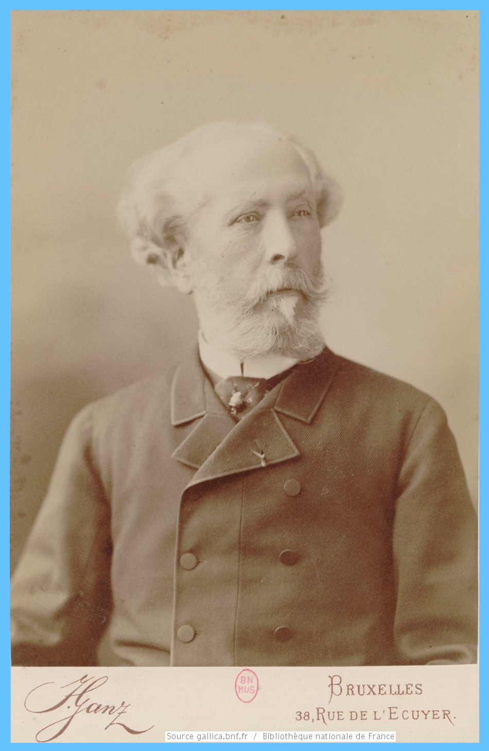 Edouard Lalo, photographe: J. Ganz, Bruxelles, 1887, Format: 1 photogr. pos. 16,5 x 11 cm, Droits: domaine public, Identifiant: ark:/12148/btv1b84216519, Source: Bibliothèque nationale de France, département Musique, Est.Lalo002