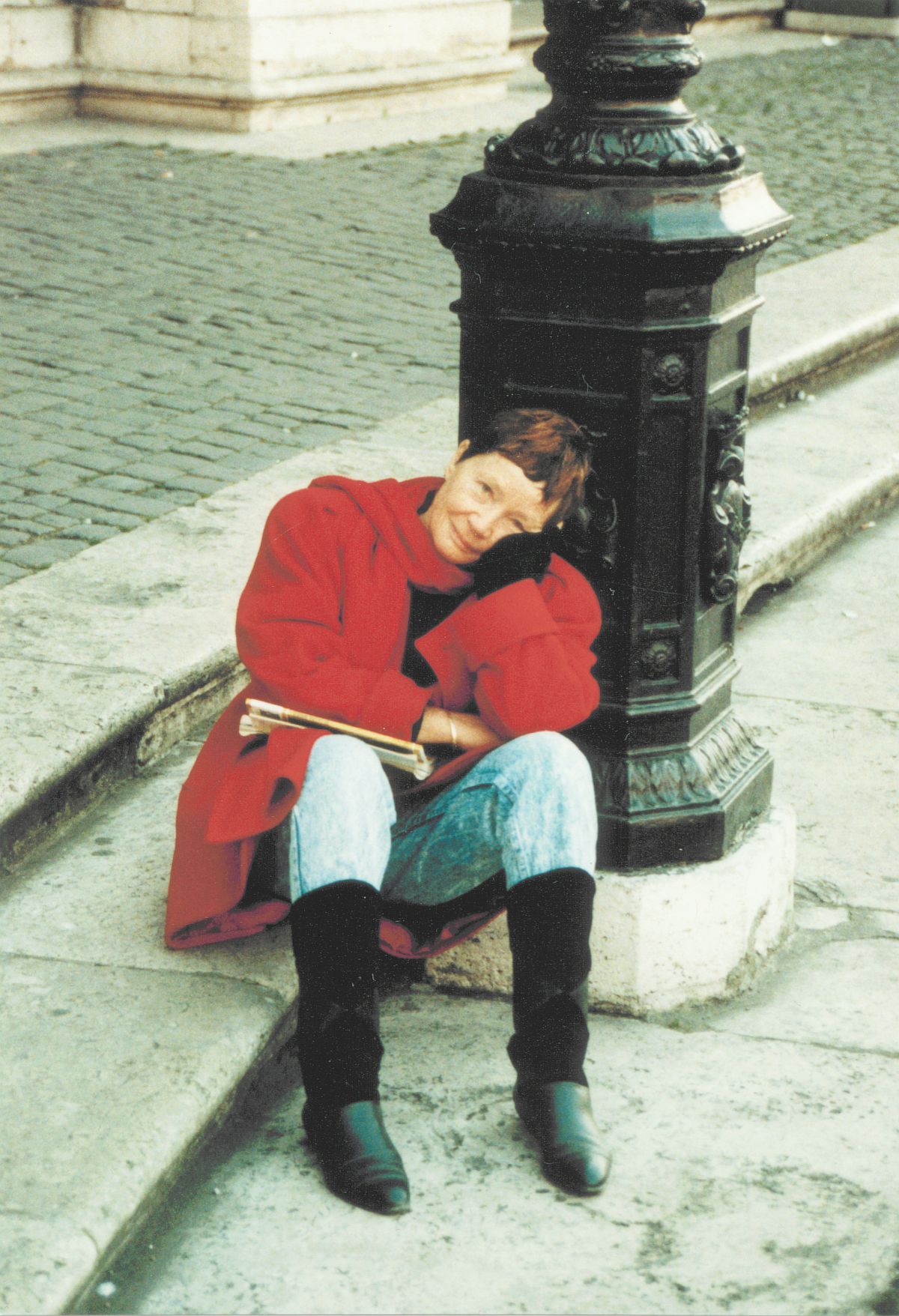 Renate, ma compagne depuis 1979, une photo prise lors d'un voyage à Rome, fin décembre 1991, cliquer pour une vue agrandie