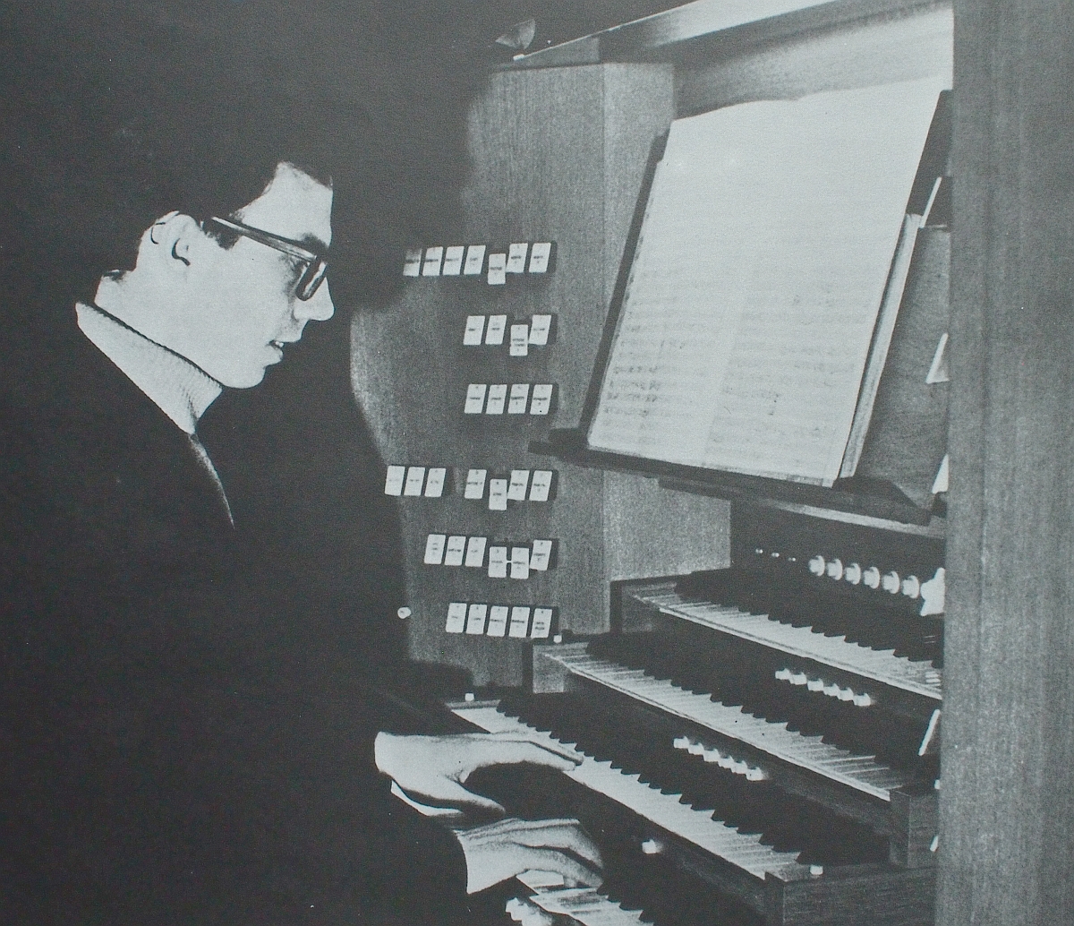 Lionel ROGG à l'orgue de la Cathédrale St.Pierre de Genève, cliquer pour une vue agrandie