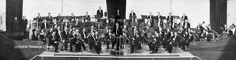 L'Orchestre Municipal d'Utrecht en 1949, avec Wilhelm Van Otterloo comme chef principal, une photo provenant de la Radio encyclopedie, Breughel Amsterdam, 1949